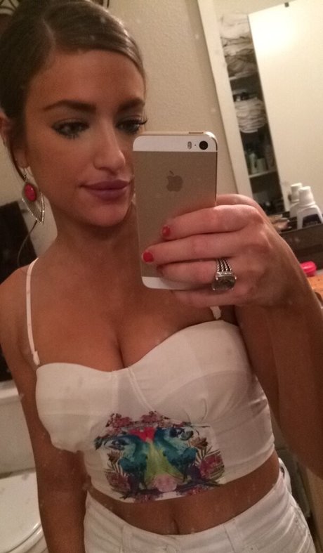 Lauren Bedford Russell