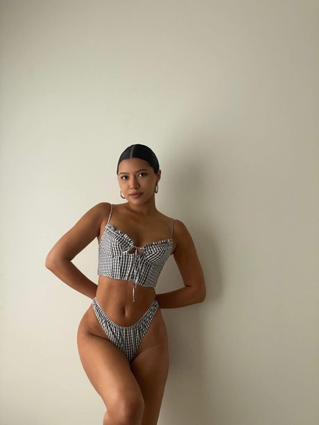 Julia Kelly