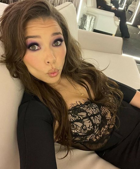 Jessica Parker Kennedy