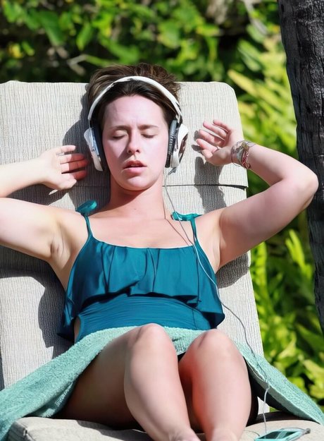 Jennifer Love Hewitt