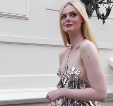 Elle Fanning