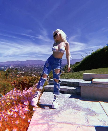 Ava Max