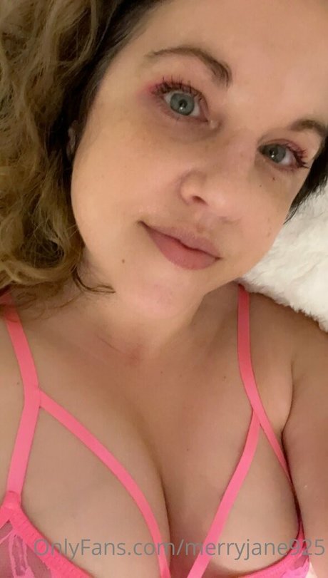 Merryjane925