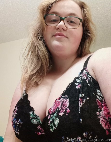 Ladykeepsherlegsopen