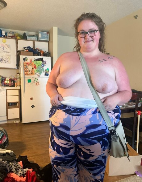 Ladykeepsherlegsopen