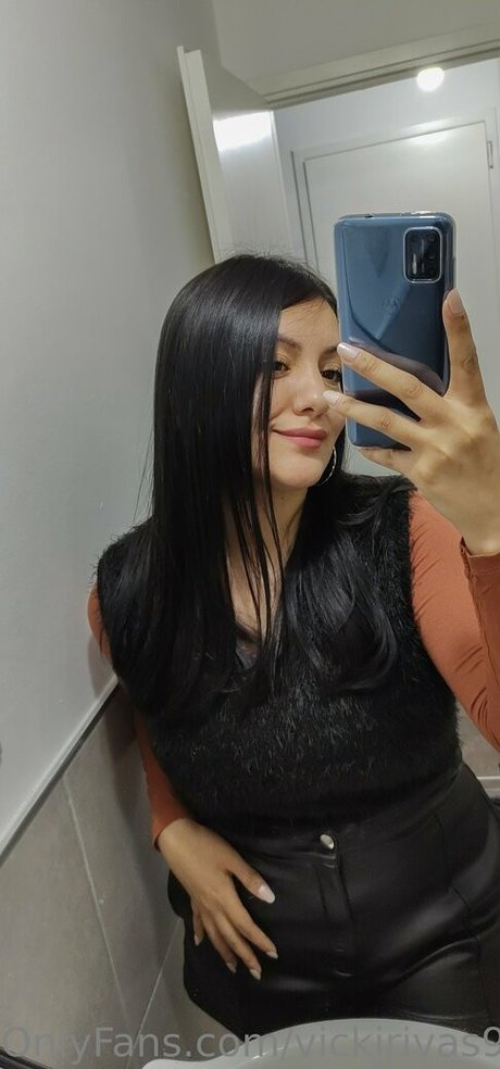 Vickirivas99