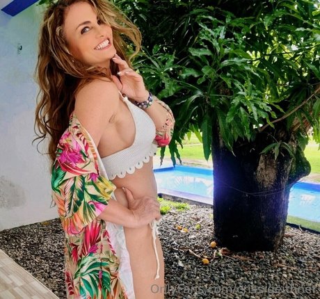 Aura Cristina Geithner