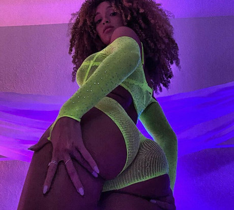 Tazsangelsuncensored