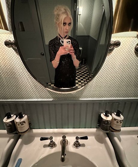 Taylor Momsen