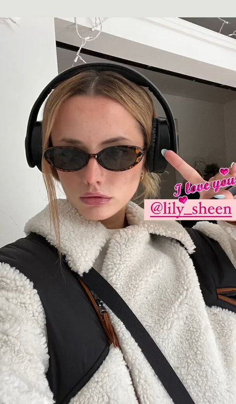 Lily Mo Sheen