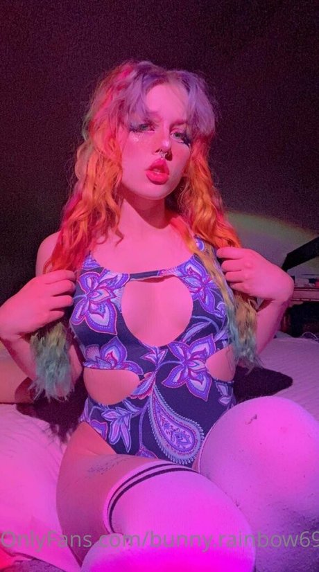 Bunnyrainbow69