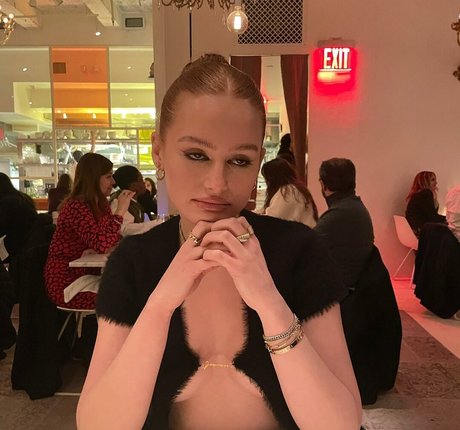 Madelaine Petsch