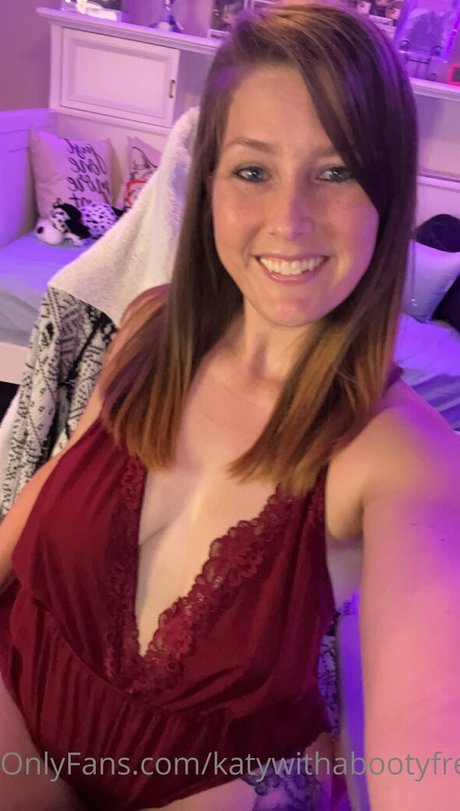 Katywithabootyfree