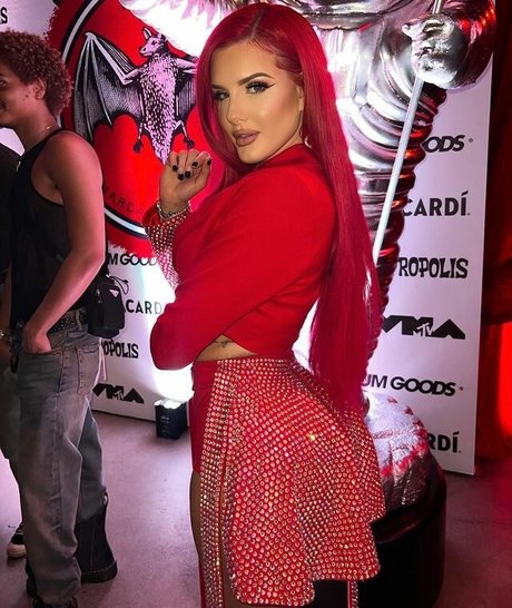 Justina Valentine