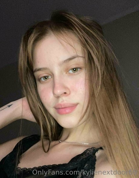 Kylienextdoor69