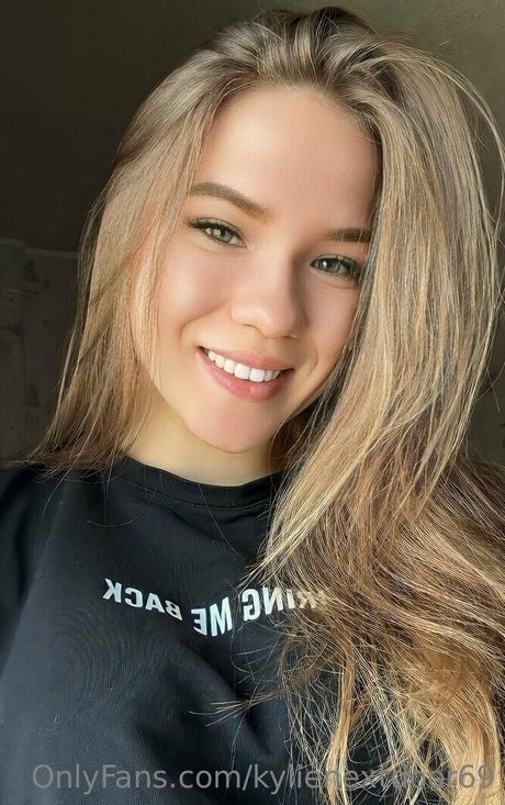 Kylienextdoor69