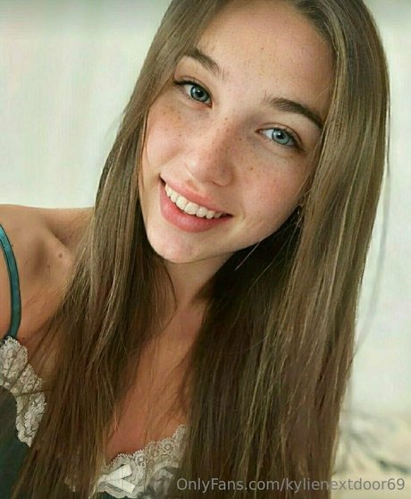 Kylienextdoor69