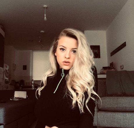 Amber Rose Brightman