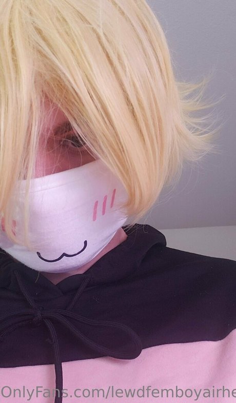 Lewdfemboyairhead