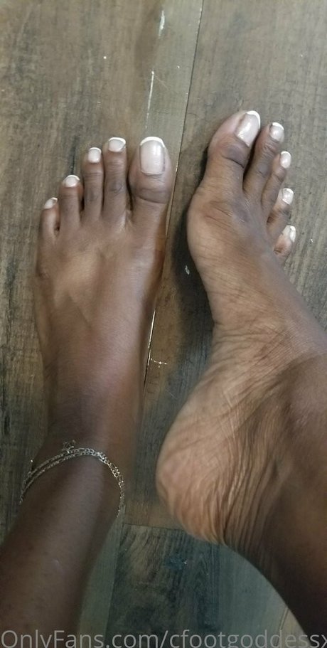 Cfootgoddessx