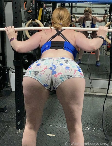 Bootyshortsgirl