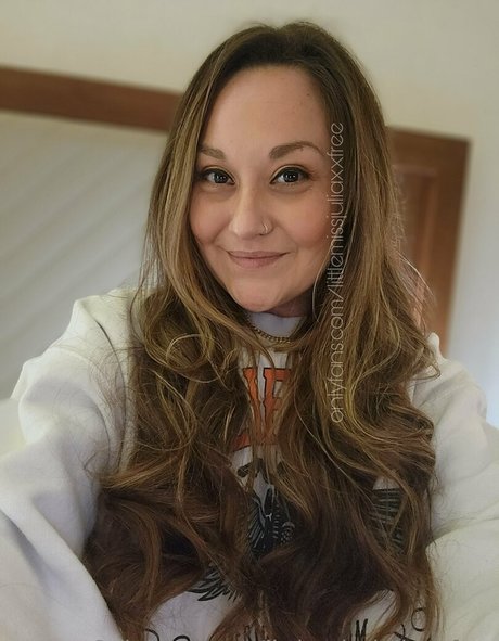 Littlemissjuliaxxfree