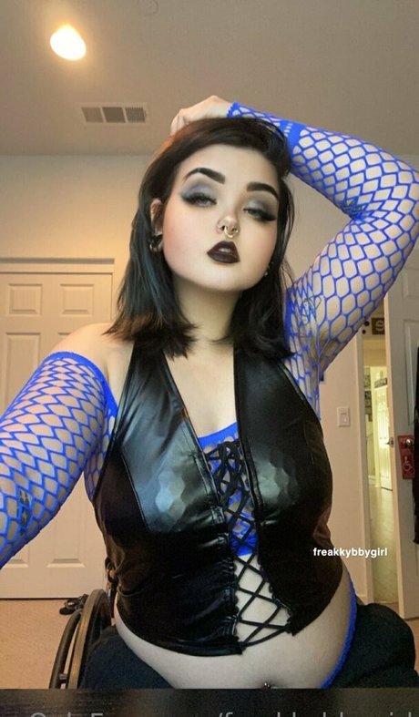 Freakkybbygirl