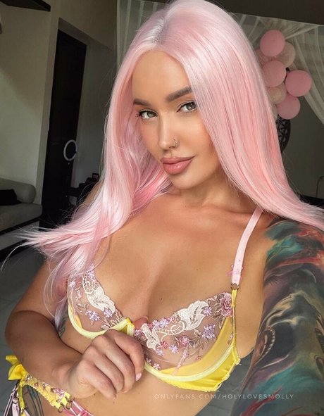 Holylovesmolly