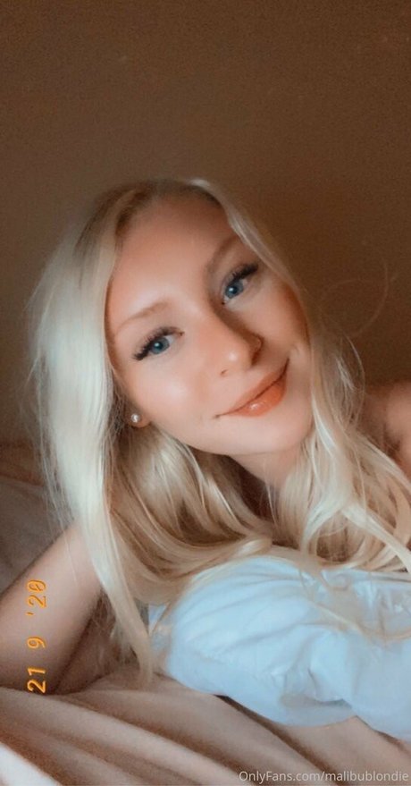 Freshmanblondie18