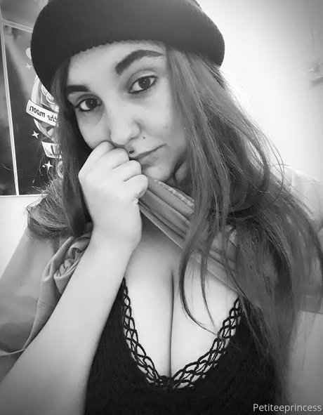 Petiteeprincess