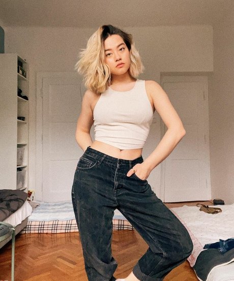 Anne Whisper  nude leaked OnlyFans photo