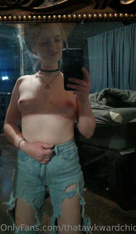 Thatawkwardchickbecky