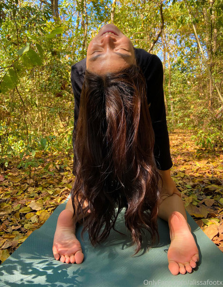 Alissafootsd