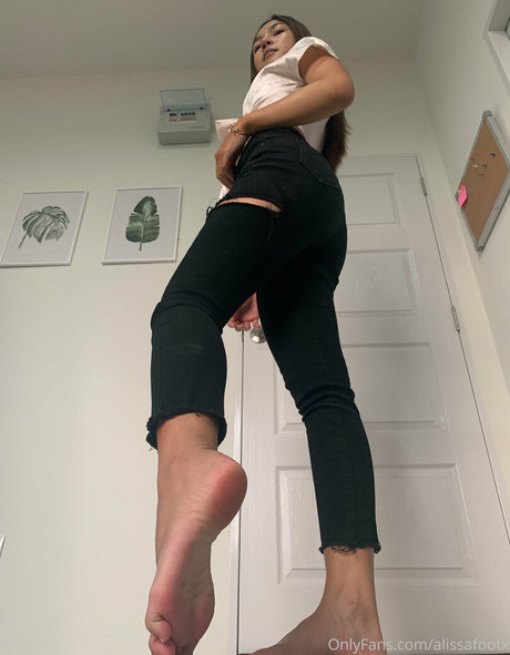 Alissafootsd