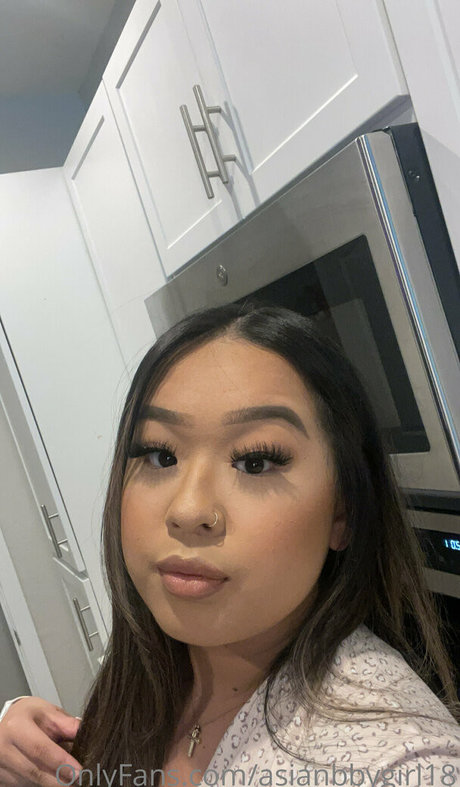 Asianbbygirl18
