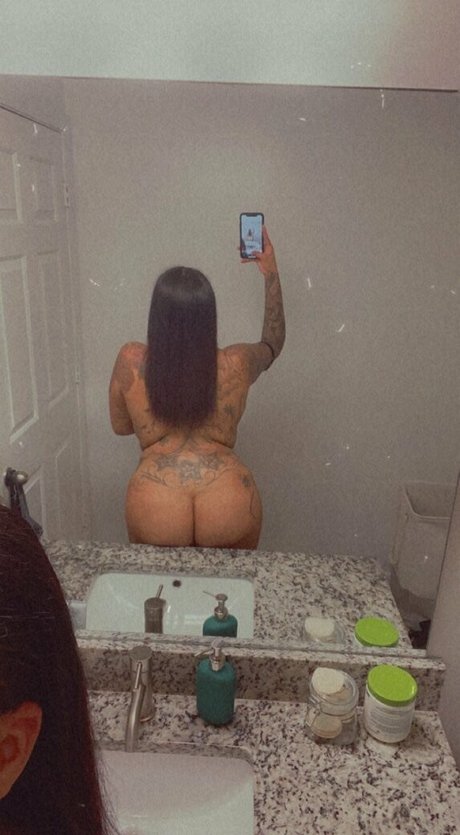 Hurricanetori  nude leaked OnlyFans photo