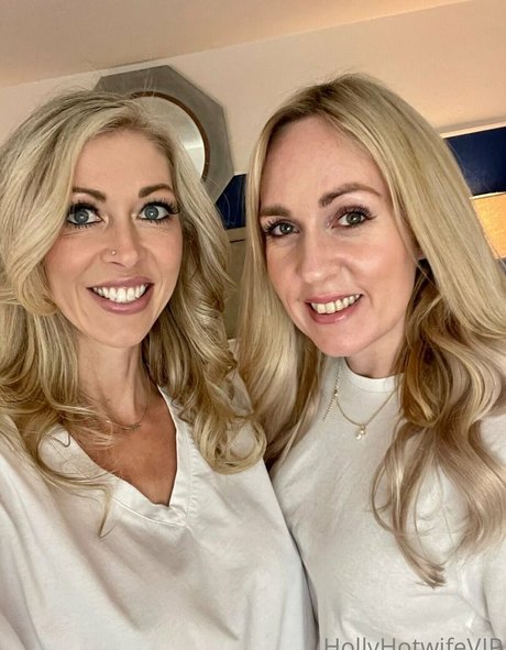 Hollyhotwifevip