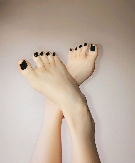 Unigirlfeet