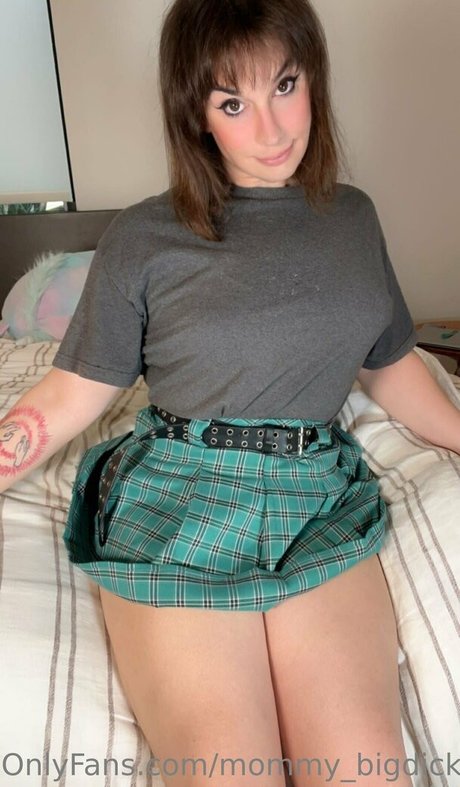 Mommybigdickk