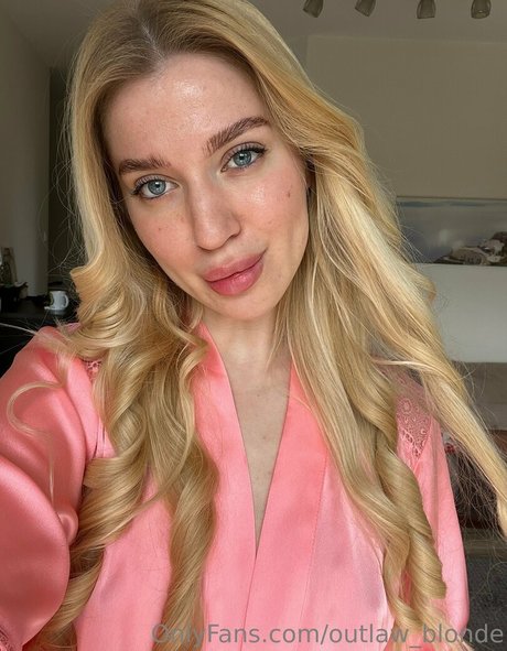 Outlawblonde