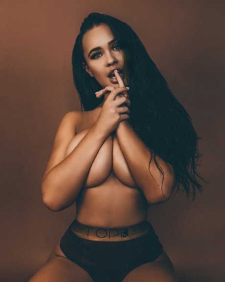 Sarah Love Macdonald