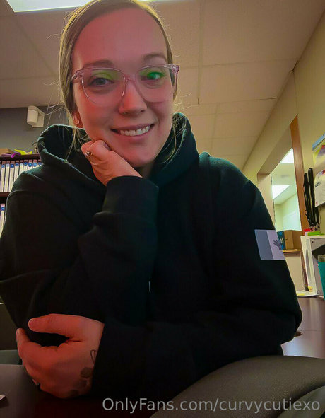 Curvycutiexo