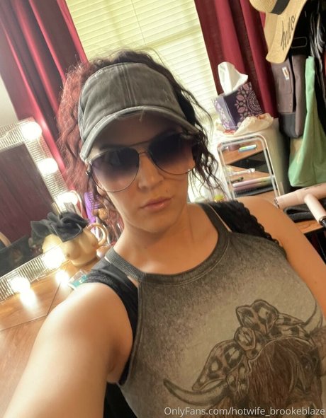 Hotwifebrookeblaze