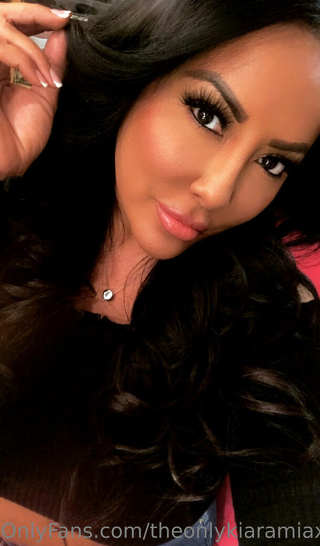 Theonlykiaramiaxxx