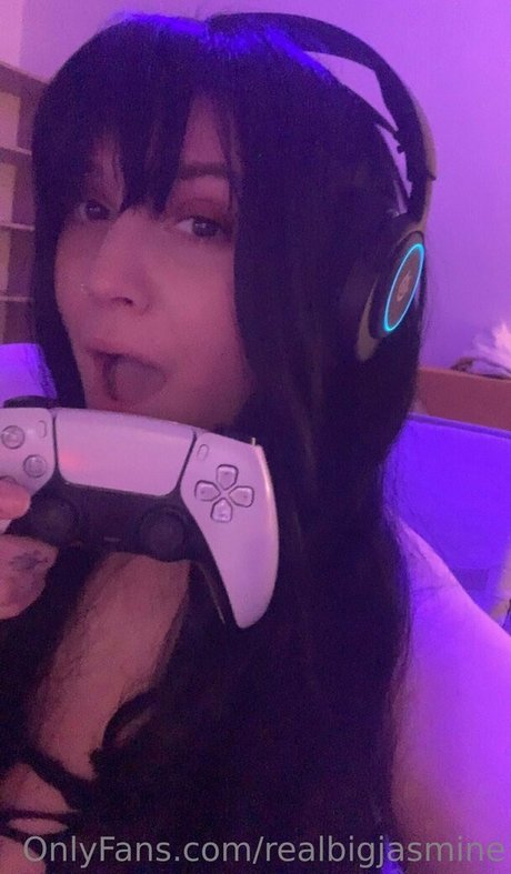 Realbigjasmine