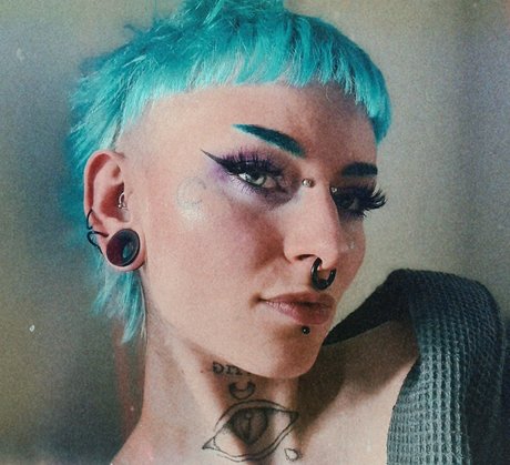 Littledemonwitchfree