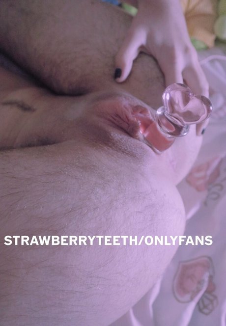 Strawberryteeth