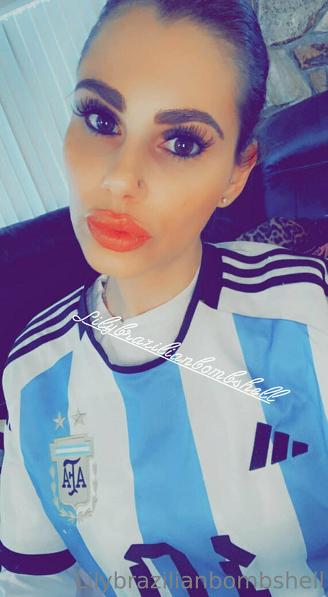 Lilybrazilianbombshell
