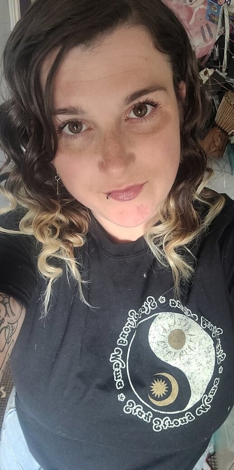 Pregnantmamamsalicefury