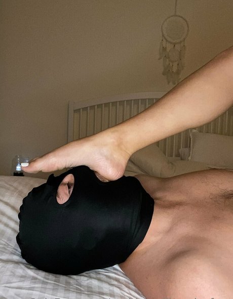 Goddesssilkysolesfree